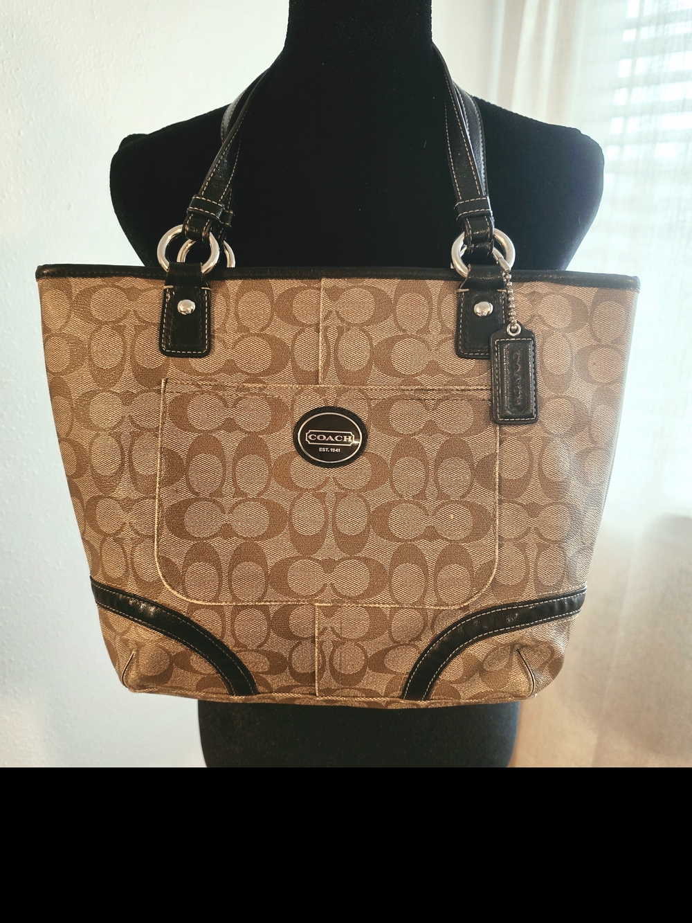 Coach Signature Logo Heritage F18917 Peyton